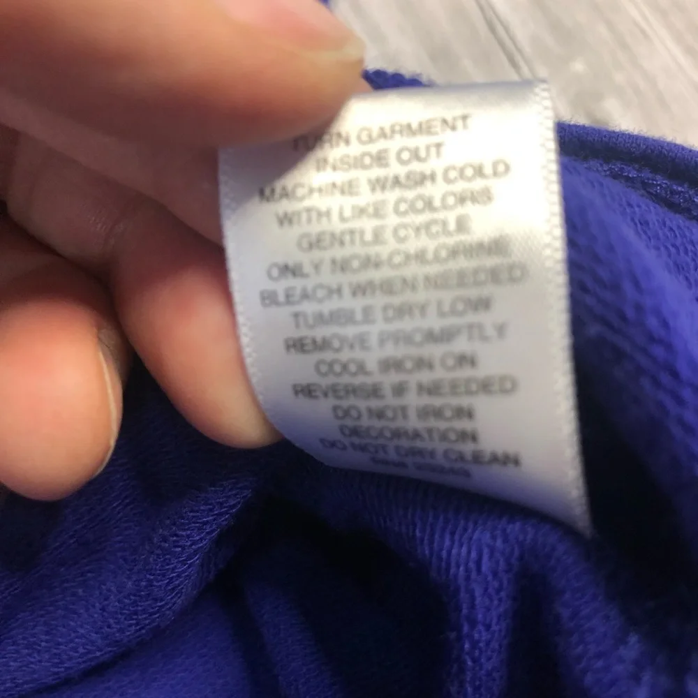 New York & Co Sweatshirt Womens Medium Purple Sequin
